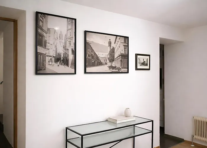 Dengg Down Town Apartment